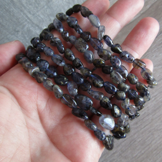 Gemstone Nugget Bracelet: Iolite